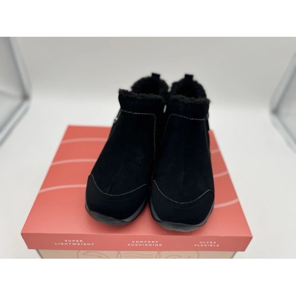 Easy Spirit Women's Size 8.5 M Seerunna Black Faux Suede Zip Ankle Boots - Picture 3 of 6